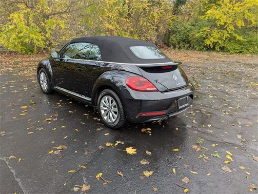 2019 Volkswagen Beetle 2.0T S