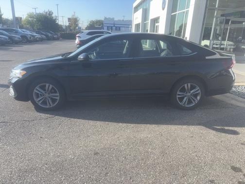 2023 Volkswagen Jetta 1.5T SE