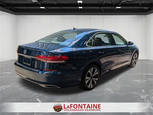 2022 Volkswagen Passat 2.0T SE