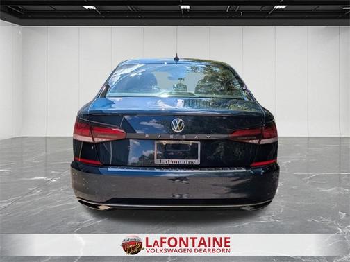 2022 Volkswagen Passat 2.0T SE