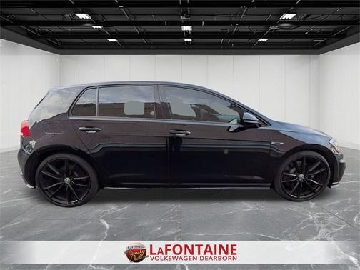 2019 Volkswagen Golf R 2.0T w/DCC & Navigation