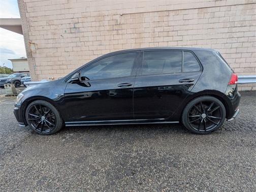 2019 Volkswagen Golf R 2.0T w/DCC & Navigation