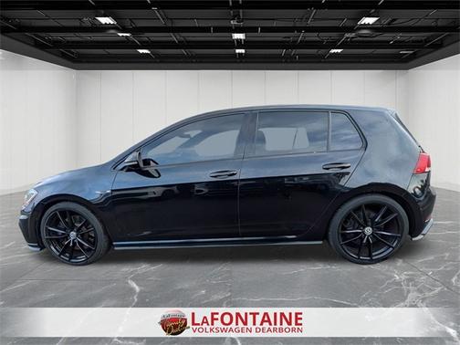 2019 Volkswagen Golf R 2.0T w/DCC & Navigation