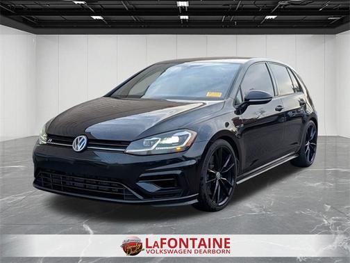 2019 Volkswagen Golf R 2.0T w/DCC & Navigation
