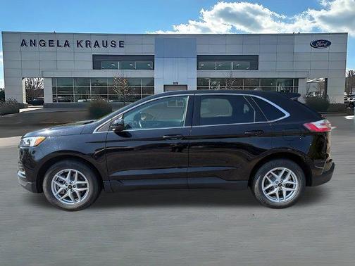 Black Metallic 2024 Ford Edge SEL