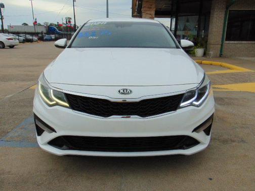 2020 Kia Optima LX