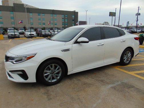 2020 Kia Optima LX
