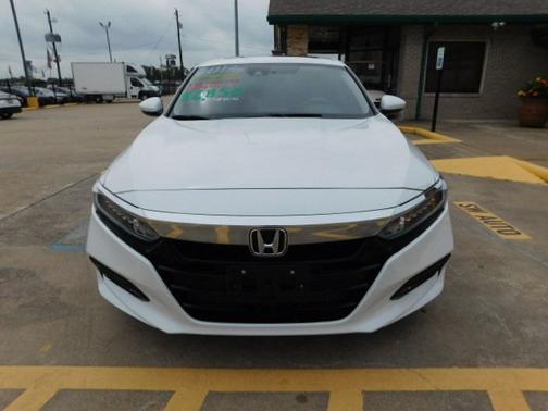 Platinum White Pearl 2018 Honda Accord EX 1.5T CVT