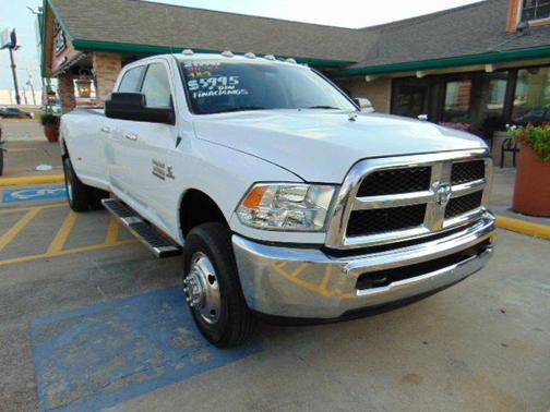 2018 RAM 3500 SLT Crew Cab 4x4 8' Box