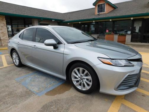 2023 Toyota Camry LE Auto (Natl)