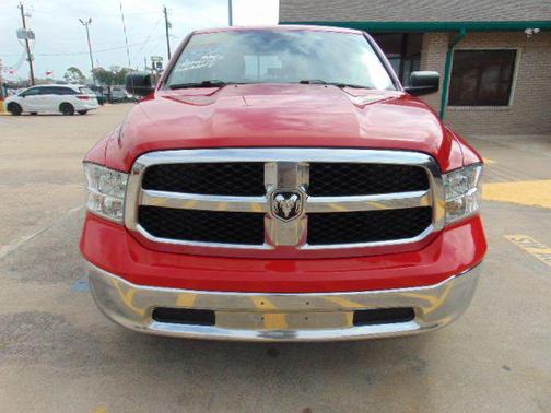 2017 RAM 1500 SLT
