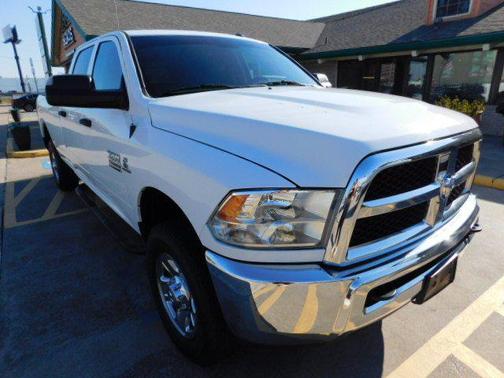 2018 RAM 2500 Tradesman Crew Cab 4x4 8' Box