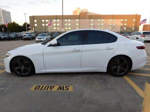 2018 Alfa Romeo Giulia Sport