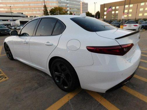 2018 Alfa Romeo Giulia Sport