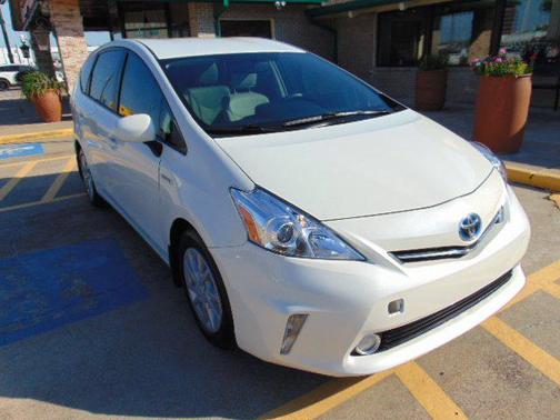 2013 Toyota Prius v Three