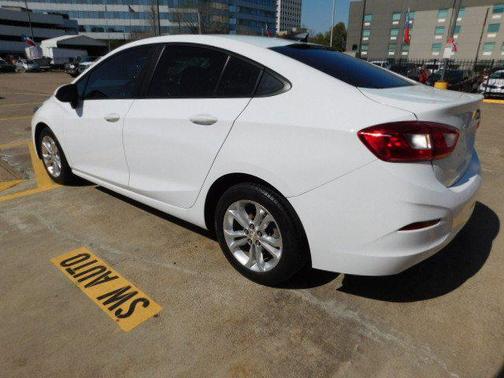 2019 Chevrolet Cruze LS