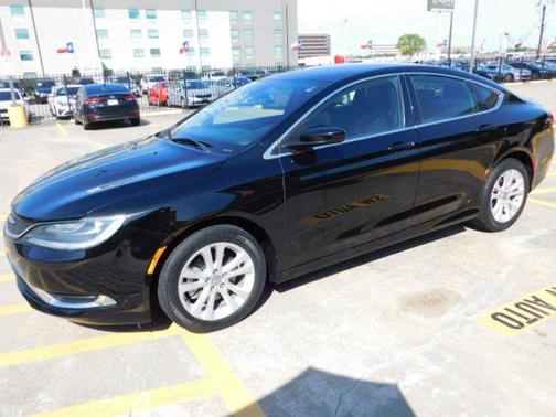 2017 Chrysler 200 Limited