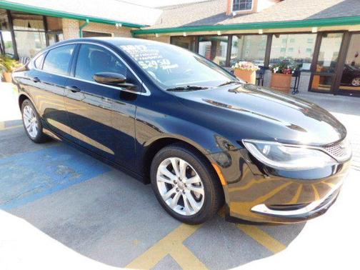 2017 Chrysler 200 Limited