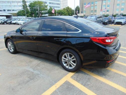 2016 Hyundai SONATA 4dr Sdn 2.4L SE