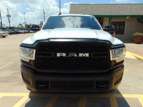 2022 RAM 2500 Tradesman Crew Cab 4x4 8' Box