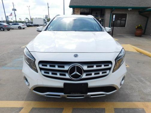 Polar White 2019 Mercedes-Benz GLA 250 GLA 250 SUV