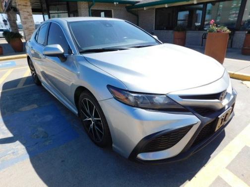 Celestial Silver Metallic 2021 Toyota Camry SE Auto (Natl)