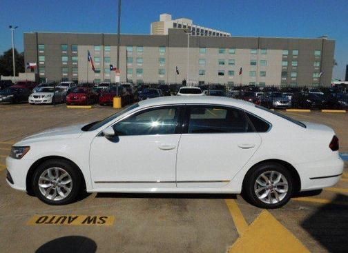 2017 Volkswagen Passat 1.8T S