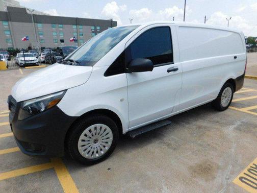 2019 Mercedes-Benz Metris Base