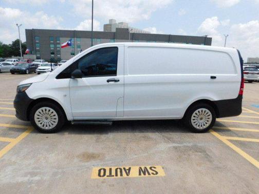 2019 Mercedes-Benz Metris Base