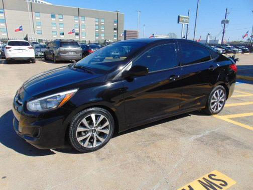 2017 Hyundai Accent Value Edition
