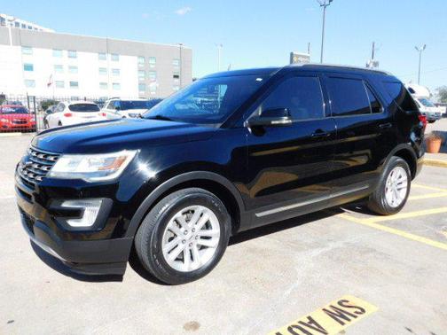 2017 Ford Explorer XLT FWD
