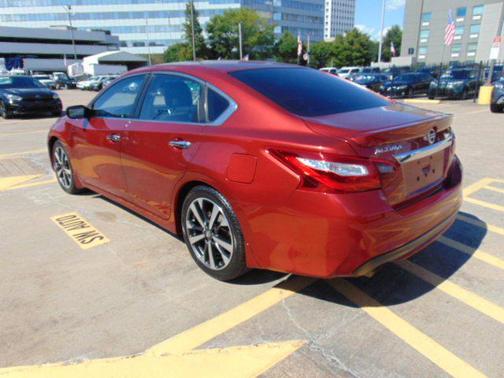 2017 Nissan Altima 2.5 SR