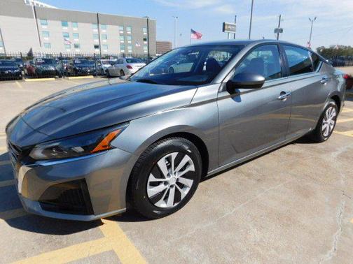 2023 Nissan Altima S FWD