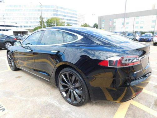 2018 Tesla Model S 75D