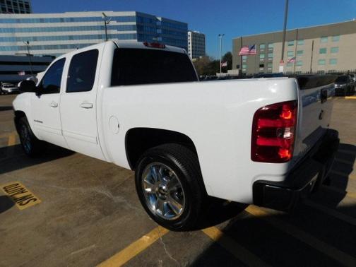 2013 Chevrolet Silverado 1500 2WD Crew Cab 143.5" LTZ