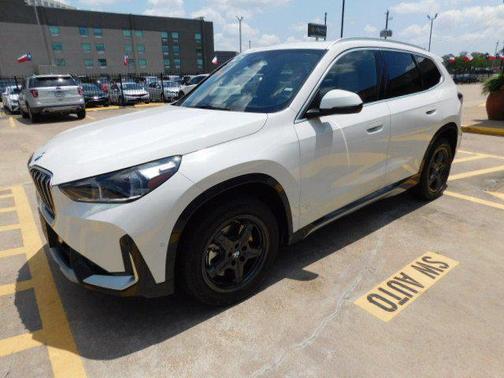2025 BMW X1 xDrive28i