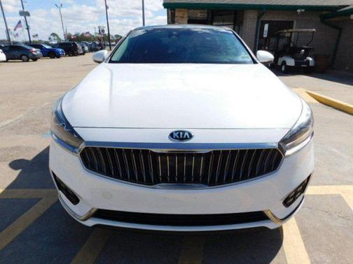 2019 Kia Cadenza Technology