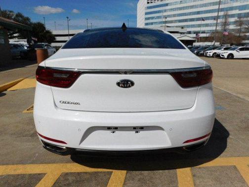 2019 Kia Cadenza Technology