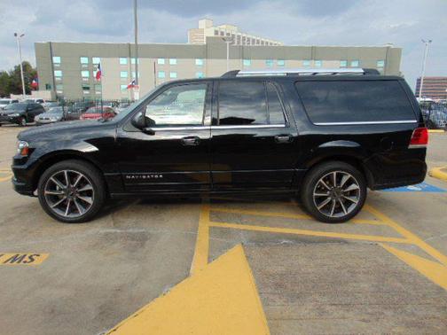 2017 Lincoln Navigator L Reserve