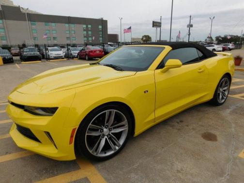 2017 Chevrolet Camaro 2dr Conv 1LT