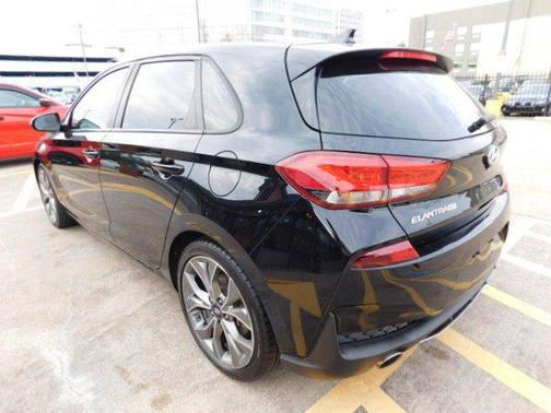 2019 Hyundai Elantra GT Base