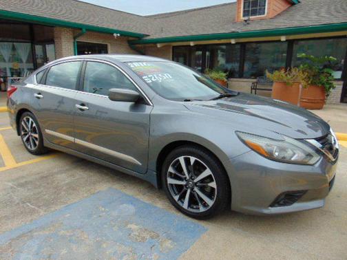 2016 Nissan Altima 2.5 SR