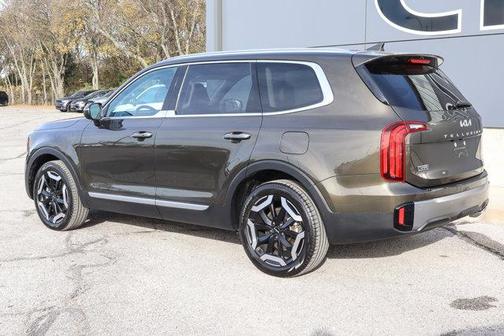 2025 Kia Telluride S