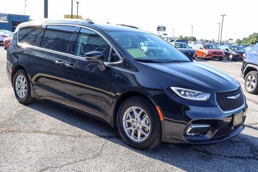 2022 Chrysler Pacifica Touring-L