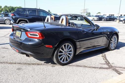 2017 FIAT 124 Spider Lusso