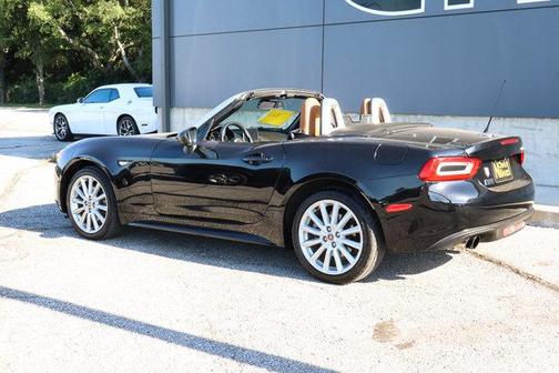 2017 FIAT 124 Spider Lusso