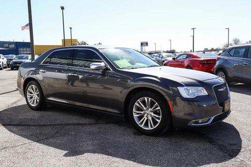 2017 Chrysler 300C Base