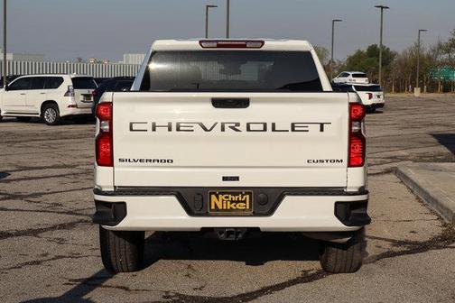 2023 Chevrolet Silverado 1500 Custom