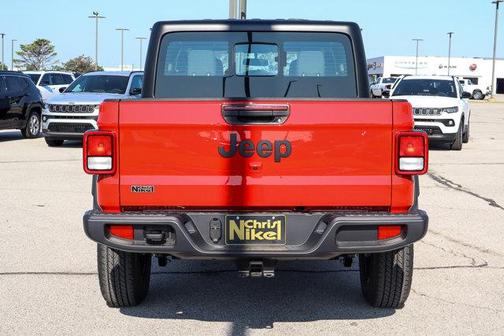 2025 Jeep Gladiator Sport