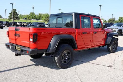2025 Jeep Gladiator Sport